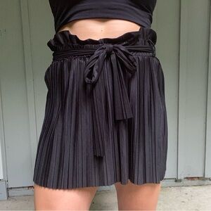 Zara black pleated mini skirt with tie | medium